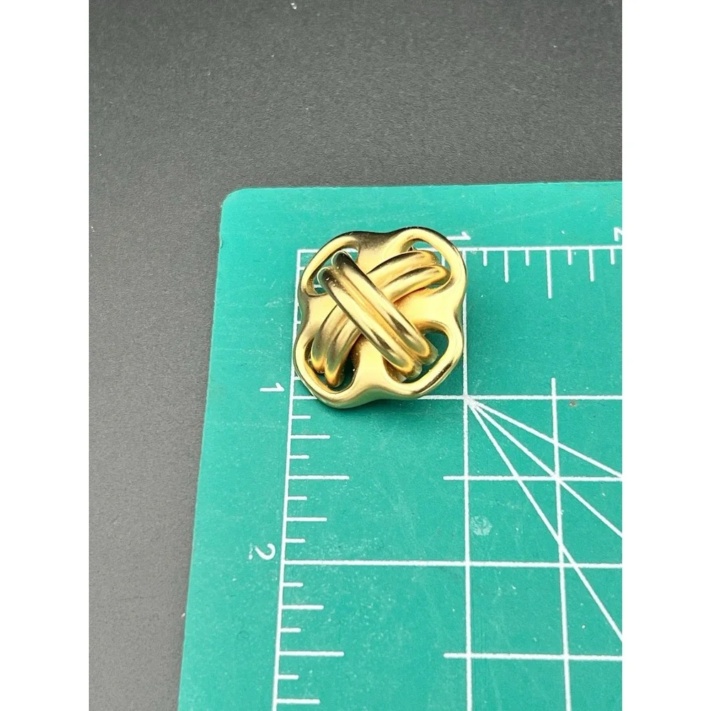 Erwin Pearl Vintage Gold Tone Knot Clip On Earrings Designer 90s Mob Wife‎